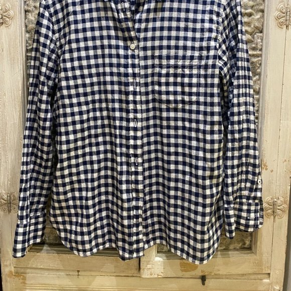 🌟 J. Crew Plaid Boy Fit Button-Down Shirt - Size 8 🌟 - Picture 2 of 6